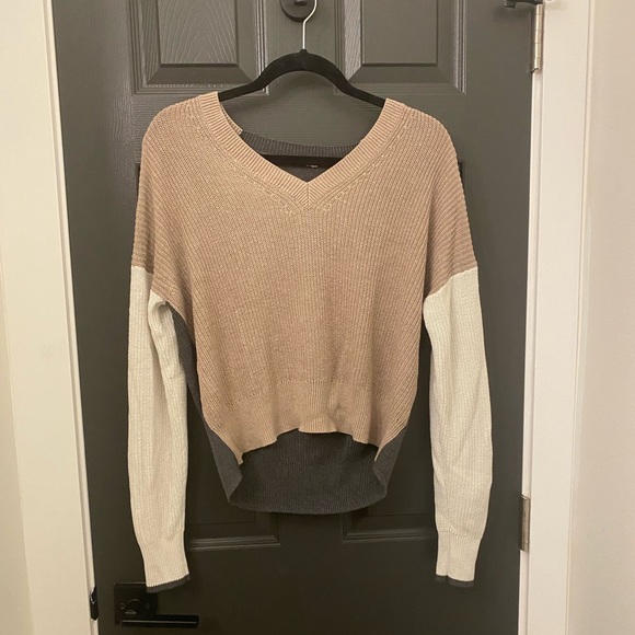 Splendid | Sweaters | Splendid Vneck 